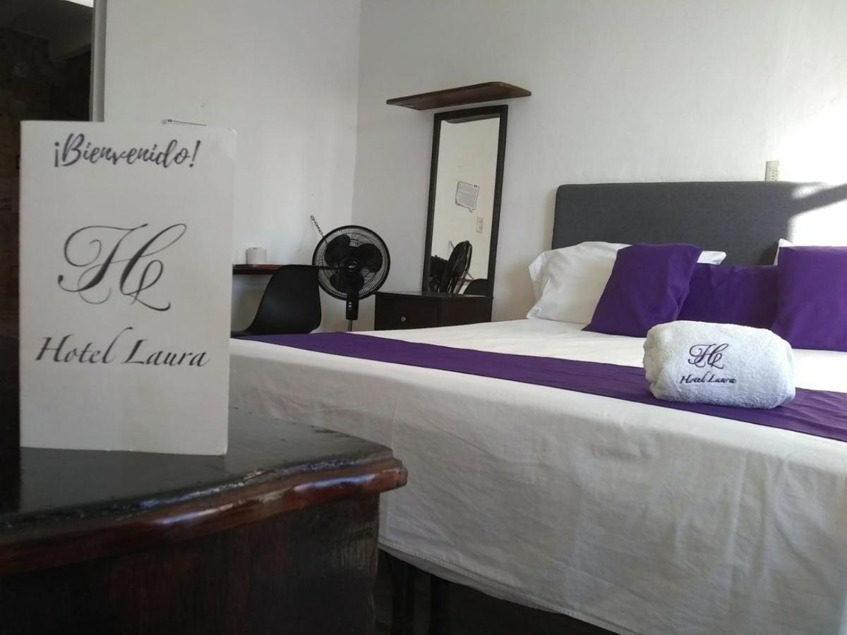Hotel Posada Laura ซาน ฮวน เดล ริโอ ภายนอก รูปภาพ