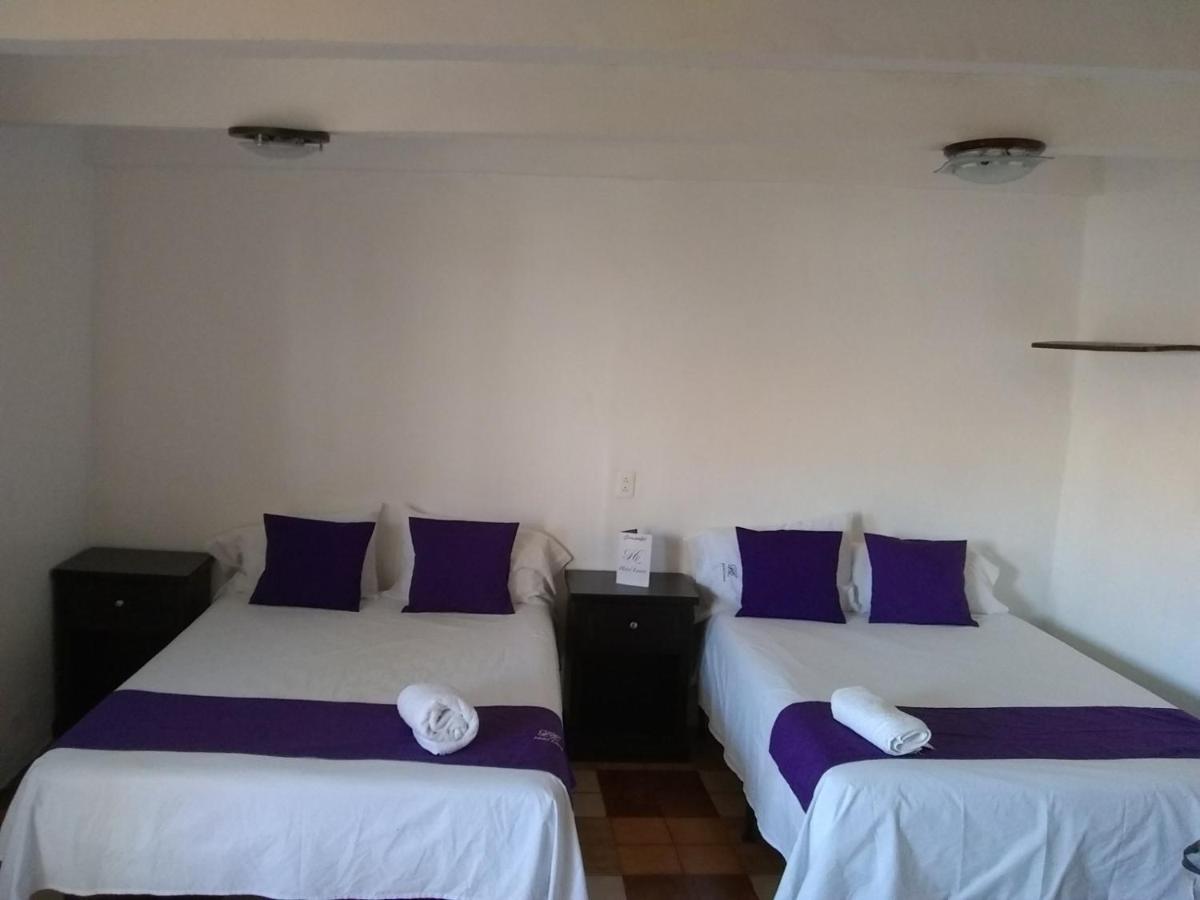 Hotel Posada Laura ซาน ฮวน เดล ริโอ ภายนอก รูปภาพ