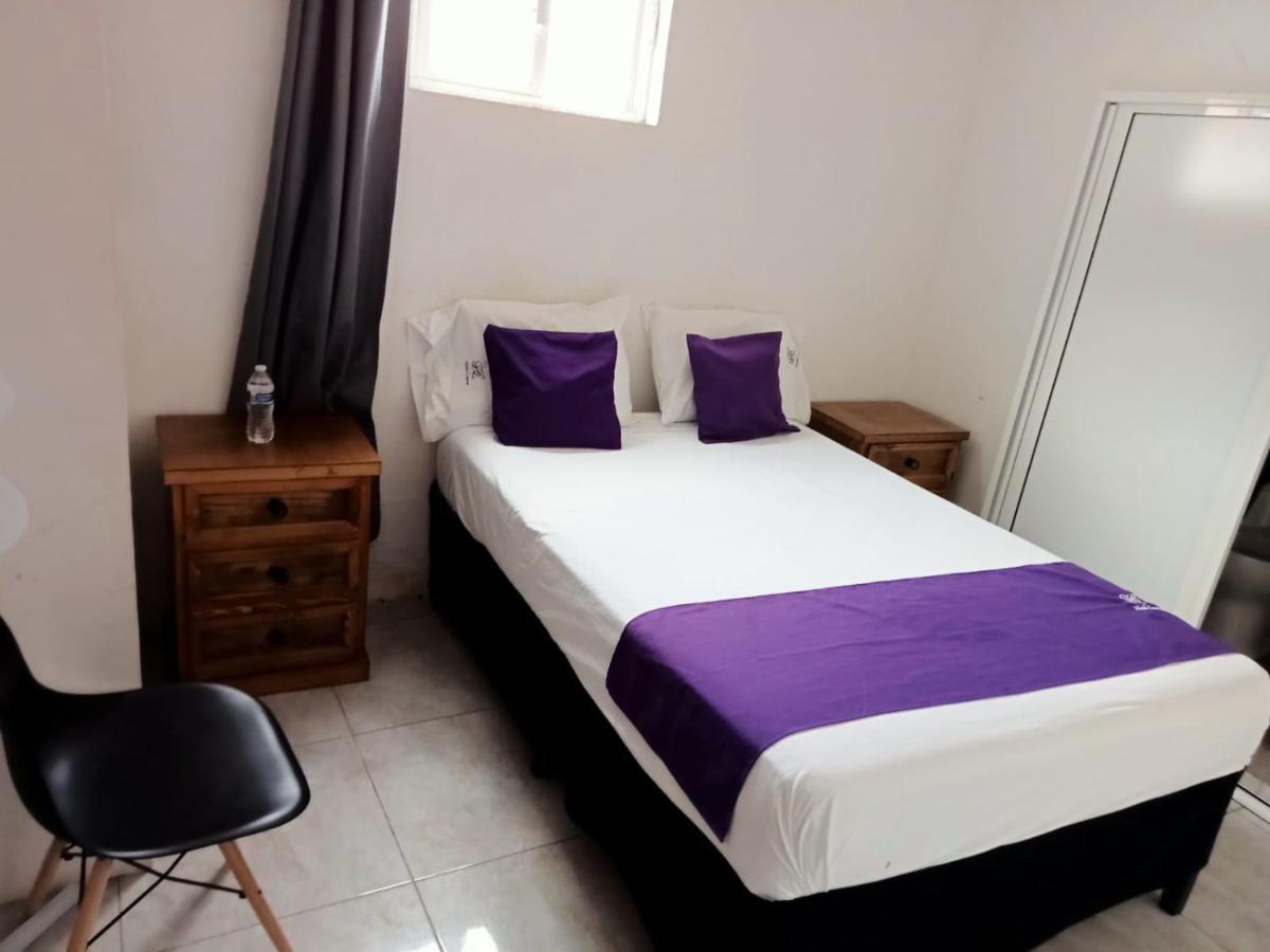 Hotel Posada Laura ซาน ฮวน เดล ริโอ ภายนอก รูปภาพ